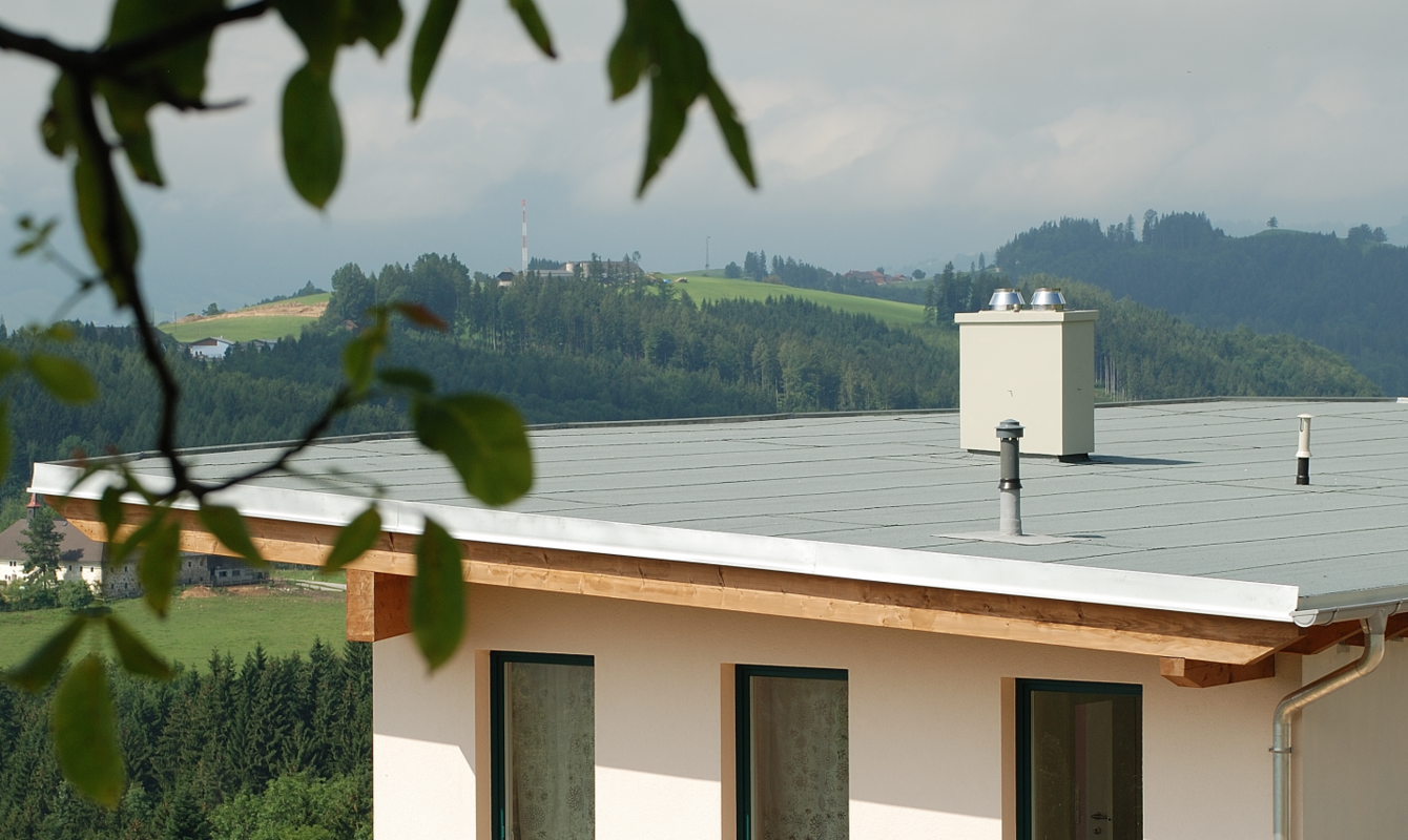 Haus mit einem Keramik-Schornsteinsystem