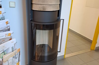 MIMAS kandalló egy bemutatóteremben