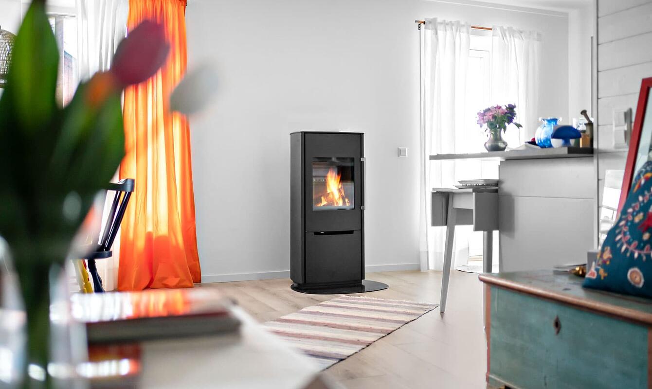 SARGAS - a freestanding design stove!